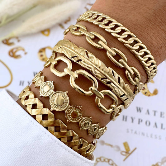 KARKÖTŐ, 18K ARANYOZOTT NEMESACÉL