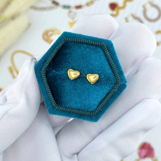 SZÍVEK FÜLBEVALÓ, 18K ARANYOZOTT NEMESACÉL