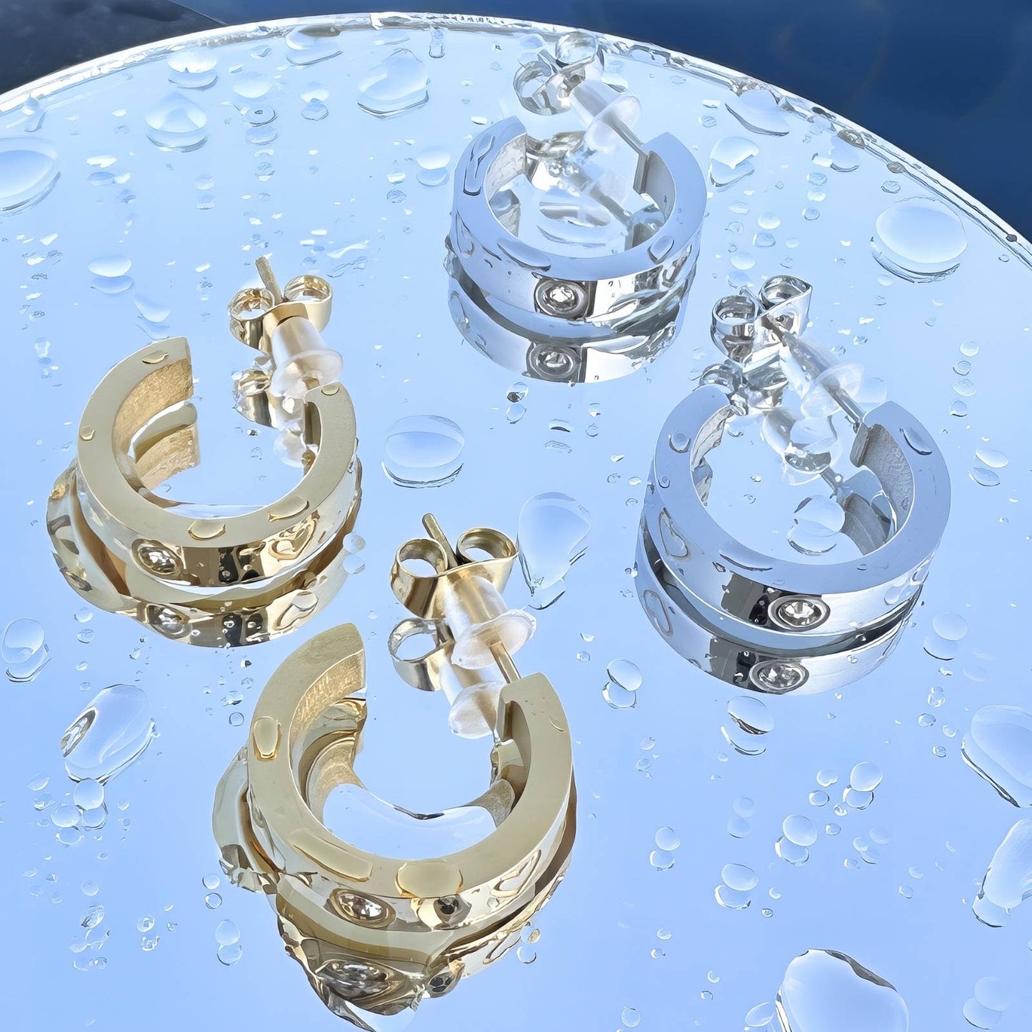 SZÍVEK FÜLBEVALÓ, 18K  ARANYOZOTT NEMESACÉL