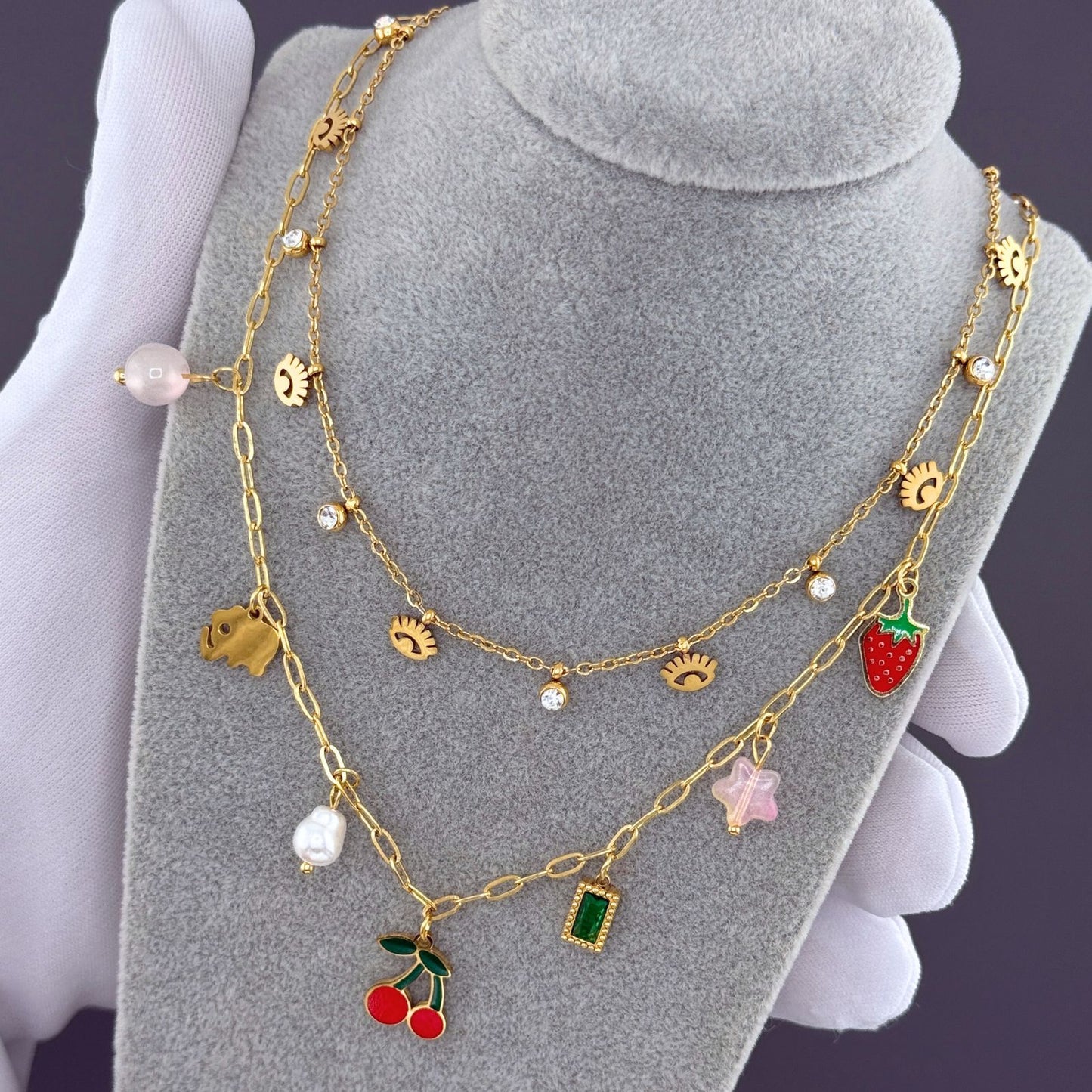 GONOSZ SZEMEK NYAKLÁNC, 18K  ARANYOZOTT NEMESACÉL