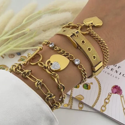 SZÍVEK KARKÖTŐ, 18K  ARANYOZOTT NEMESACÉL